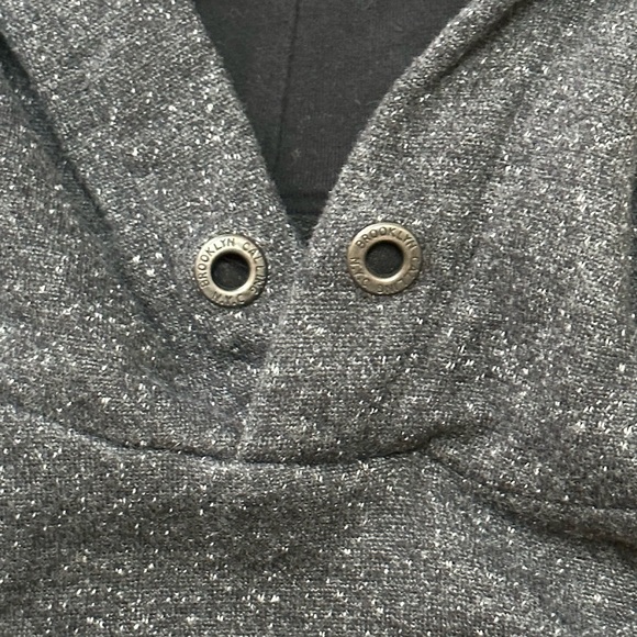 Brooklyn Calling N.Y.C Unisex Grey Black NYC Logo Hoodie Sweatshirt Size L - Picture 5 of 7